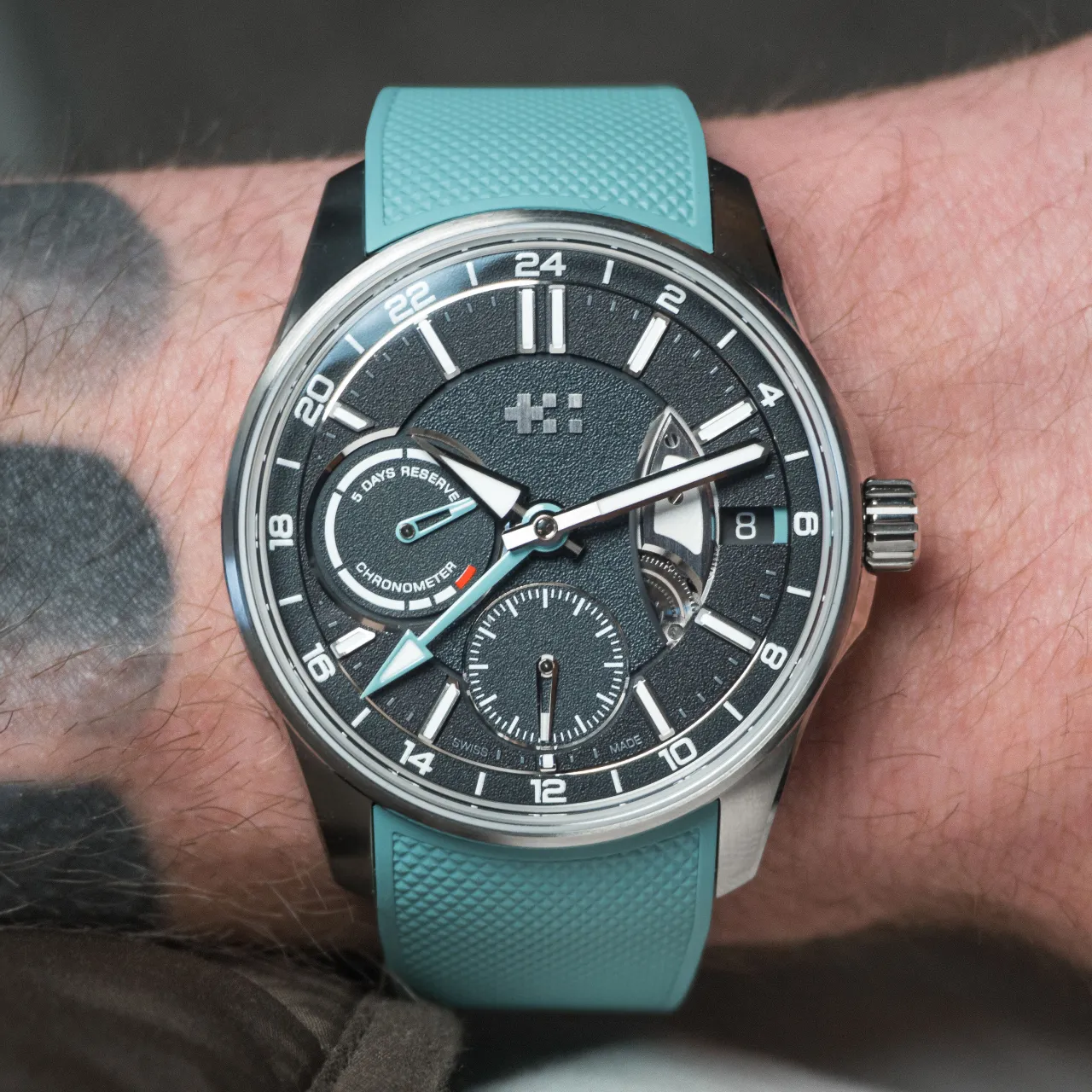 Christopher Ward C63 Sealander True GMT Otomatik Siyah C6340APG3S00K0RB detay görseli 1