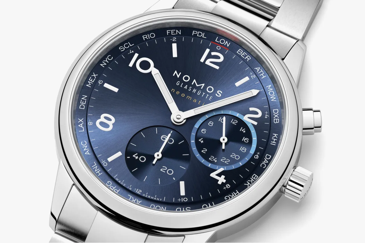 NOMOS Glashütte Club Sport Neomatik Worldtimer Blue Otomatik 790SB detay görseli 2
