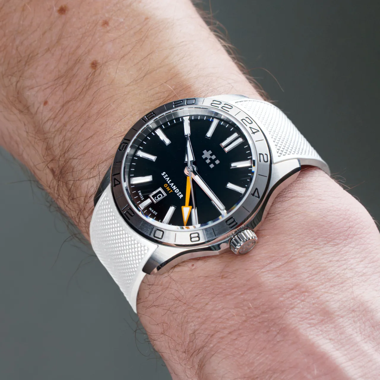 Christopher Ward C63 Sealander GMT Otomatik Siyah C6342AGM4S00K0RW detay görseli 1
