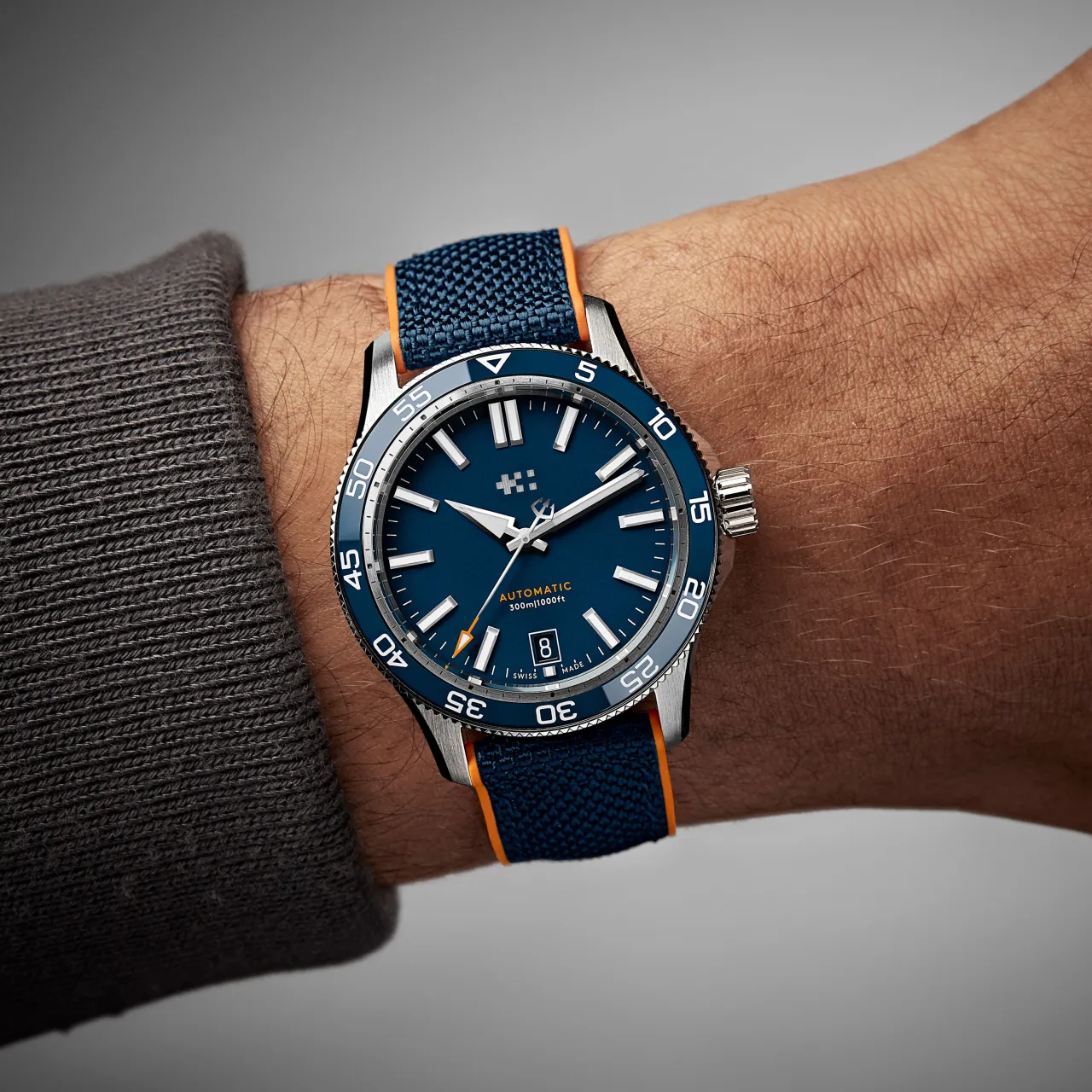 Christopher Ward C60 Trident Pro 300 Otomatik Mavi C6038ADA31S0BB1HBO detay görseli 1
