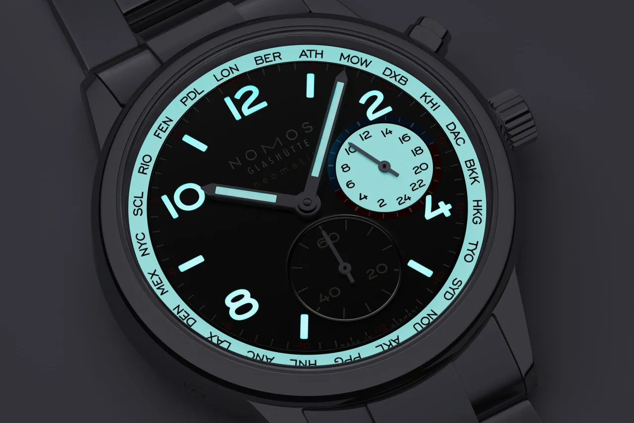 NOMOS Glashütte Club Sport Neomatik Worldtimer Dark 793SB detay görseli 5