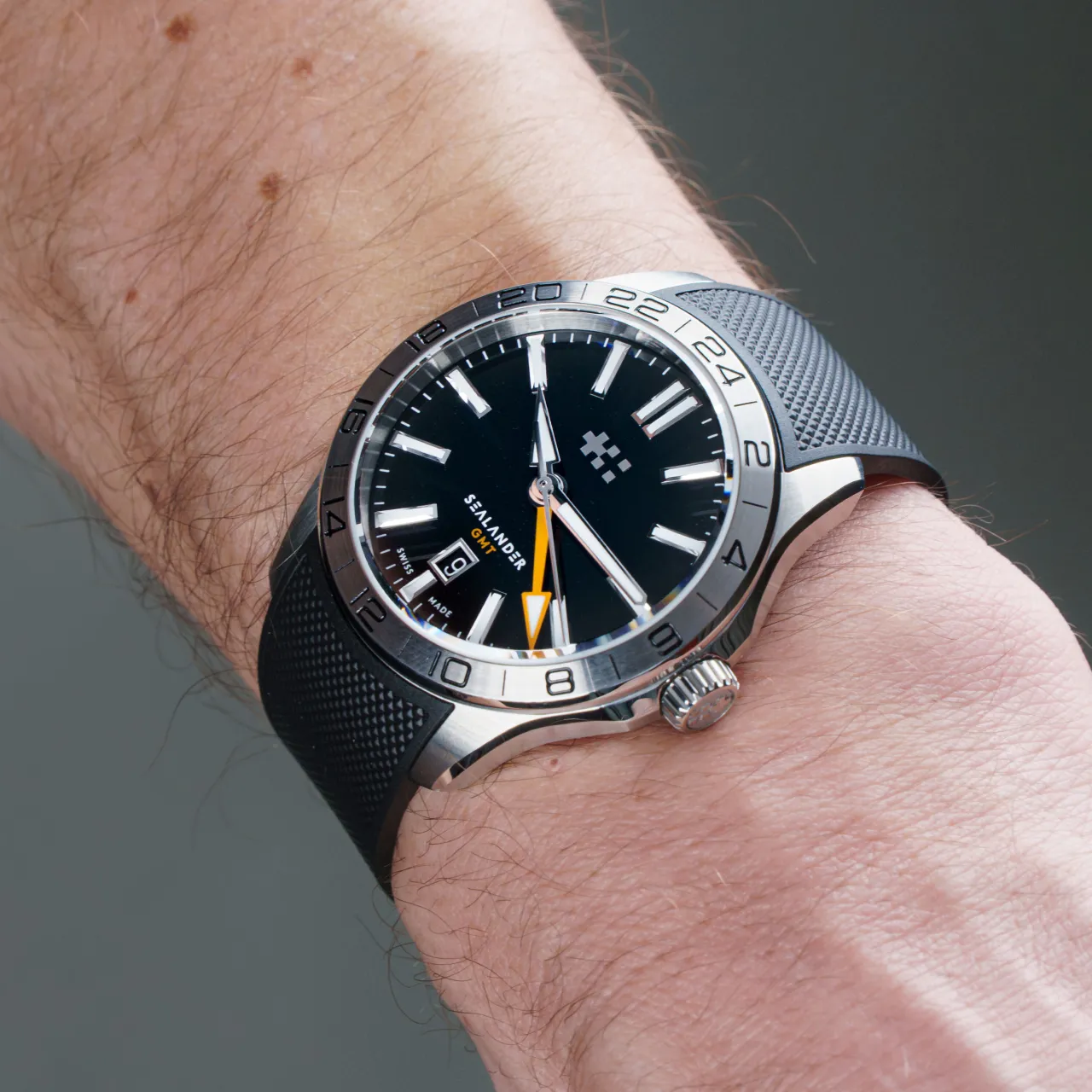 Christopher Ward C63 Sealander GMT Otomatik Siyah C6342AGM4S00K0RK detay görseli 1