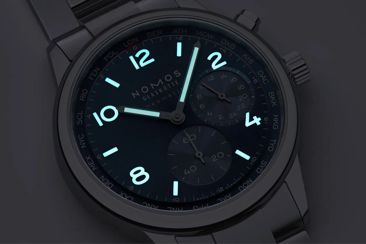 NOMOS Glashütte Club Sport Neomatik Worldtimer Blue Otomatik 790SB detay görseli 5