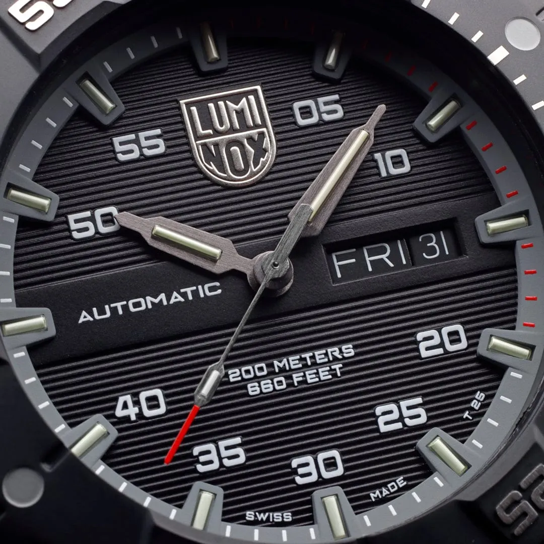 Luminox Master Carbon SEAL Automatic Otomatik Siyah XS3862 detay görseli 4