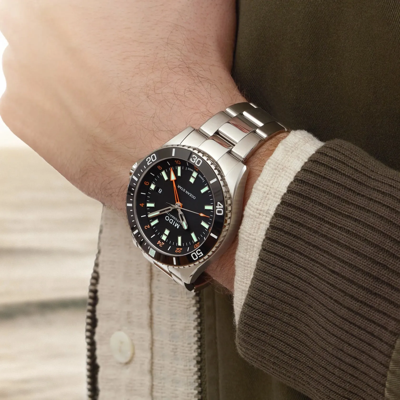 MIDO Ocean Star GMT Otomatik Siyah M0266291105101 detay görseli 3