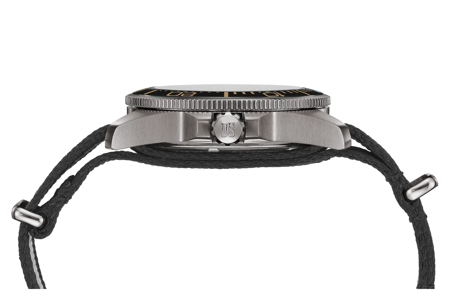 Certina DS Action Diver 43mm Powermatic 80 Otomatik Siyah C0326074805100 detay görseli 4