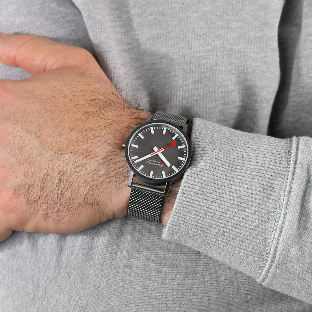 Mondaine Classic A6603036081SBM detay görseli 1