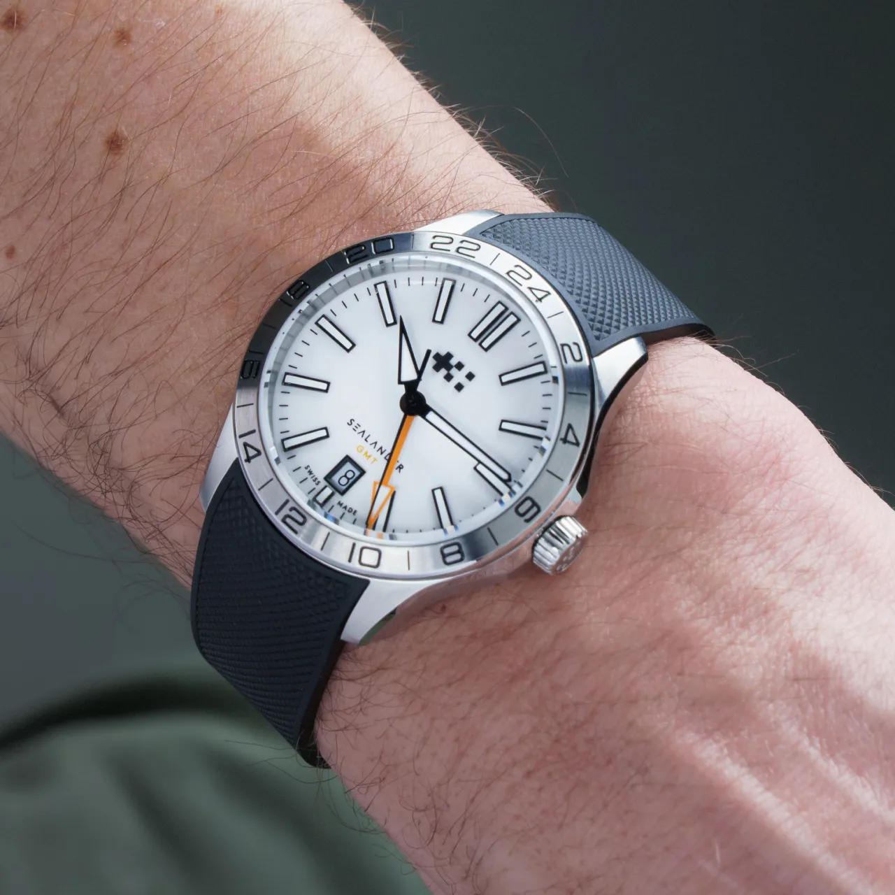 Christopher Ward C63 Sealander GMT Otomatik Beyaz C6339AGM4S00W0RK detay görseli 1