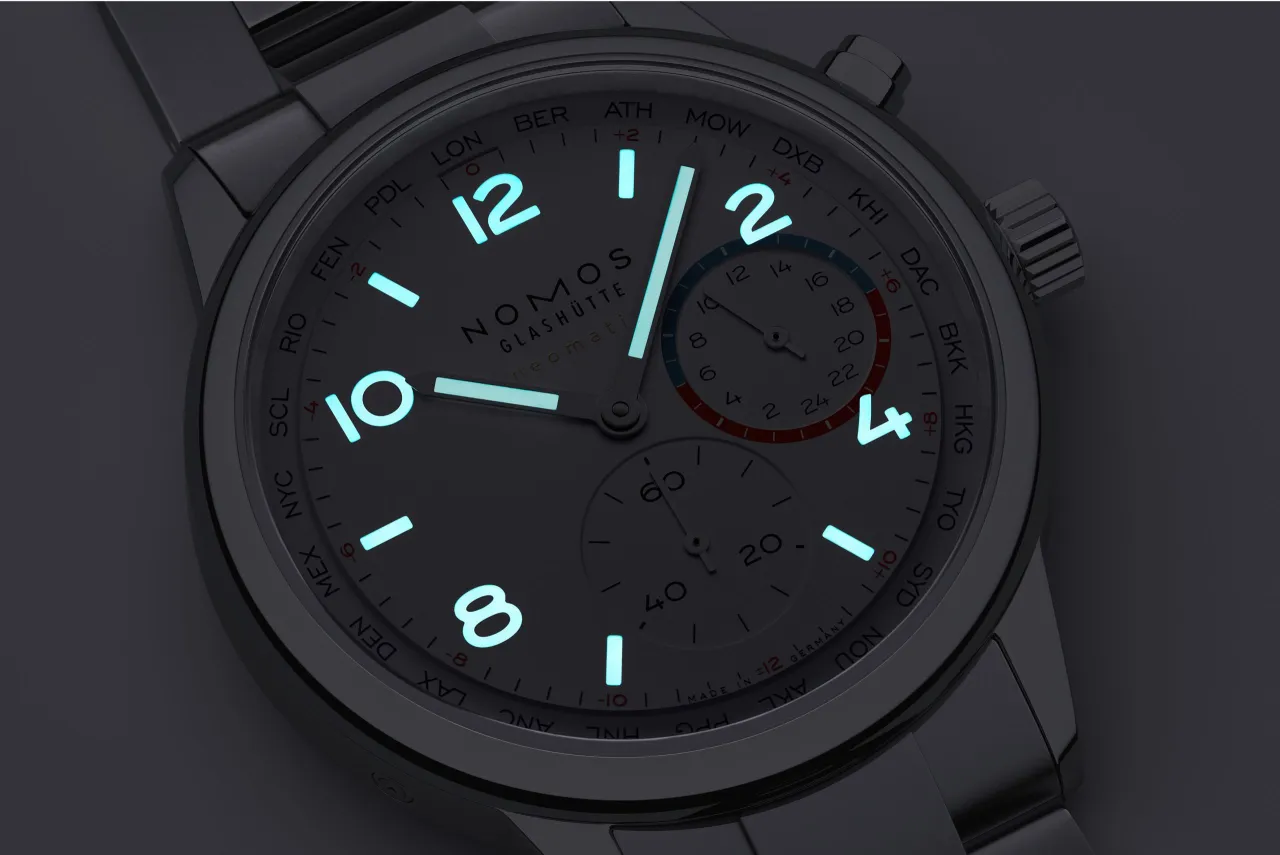 NOMOS Glashütte Club Sport Neomatik Worldtimer 792SB detay görseli 5