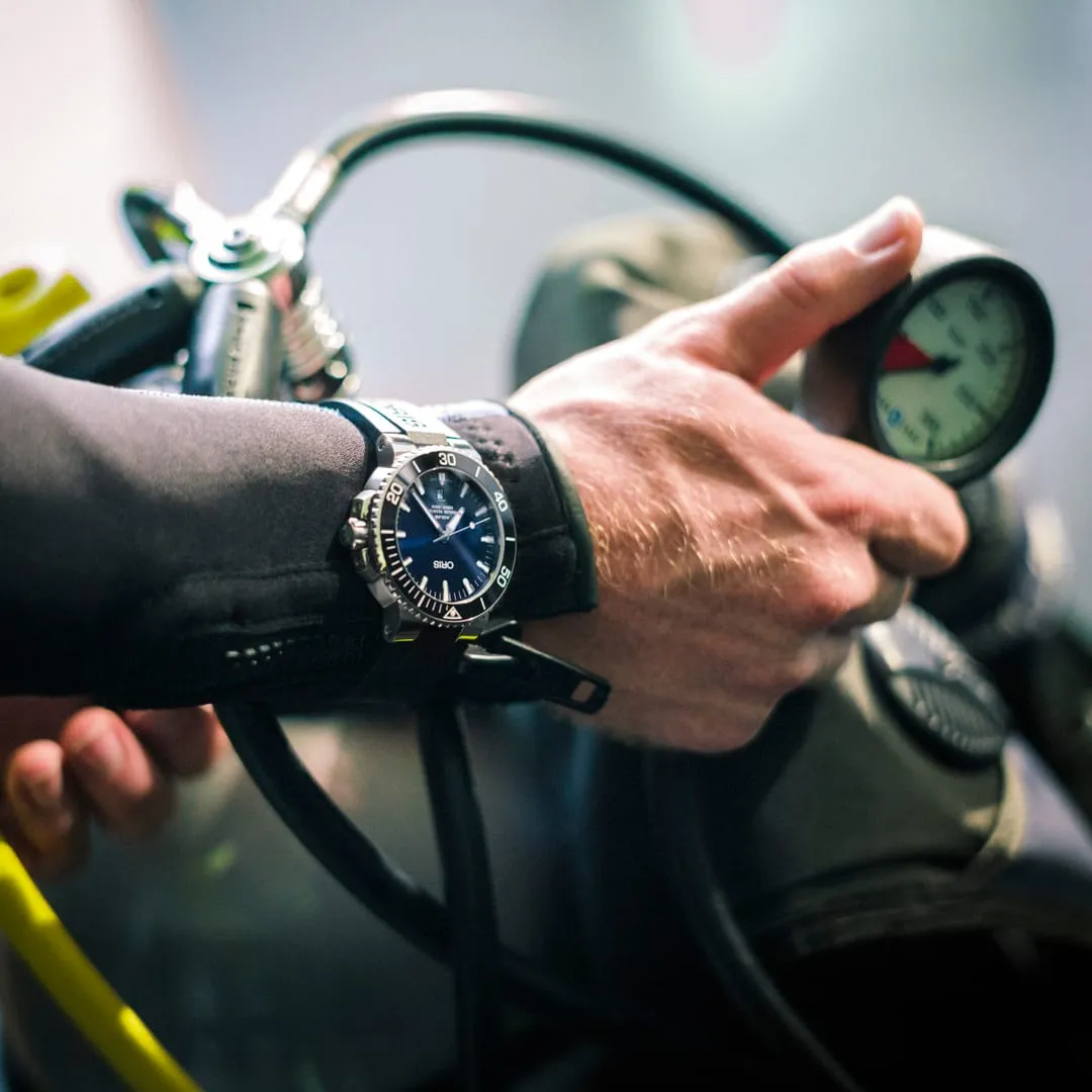 Oris Aquis Date Otomatik Mavi 01733773041350742464EB detay görseli 2