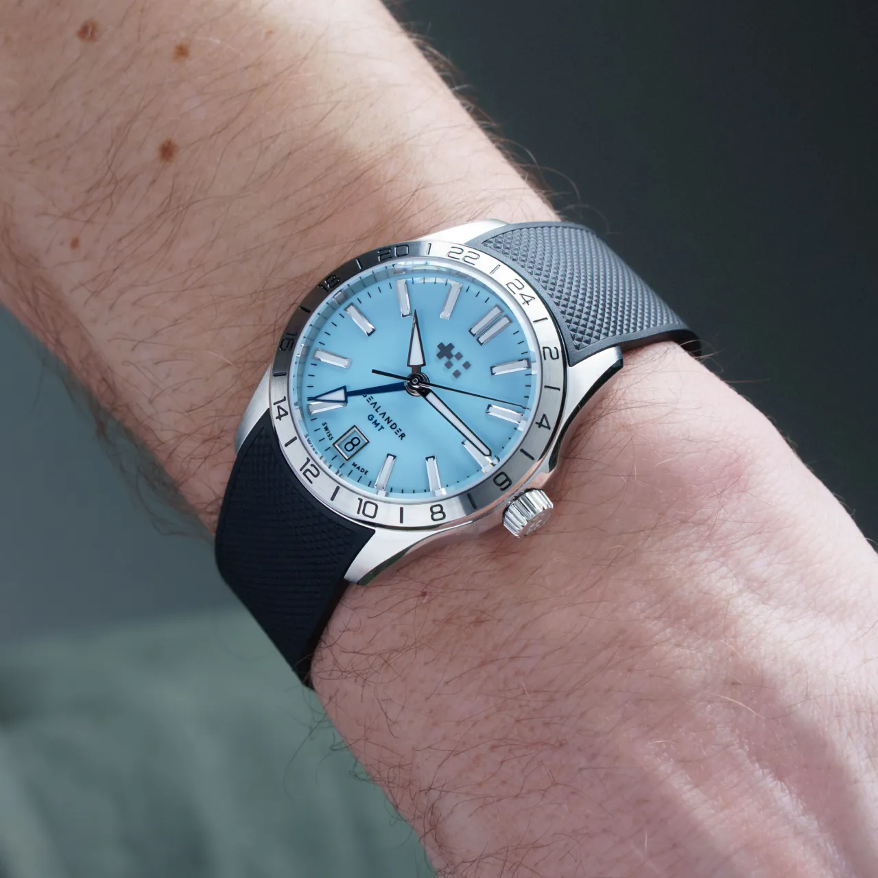Christopher Ward C63 Sealander GMT Otomatik Sky Blue C6336AGM4S00B0RK detay görseli 1