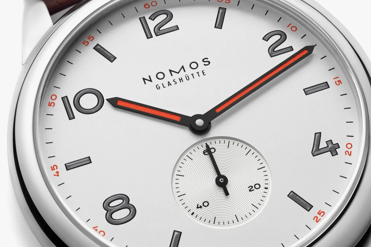NOMOS Glashütte Club 38 769GB detay görseli 2