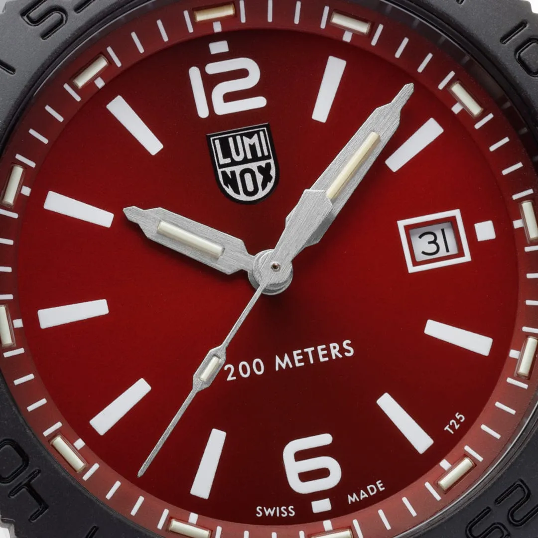 Luminox Pacific Diver Crimson Red XS3135B detay görseli 3