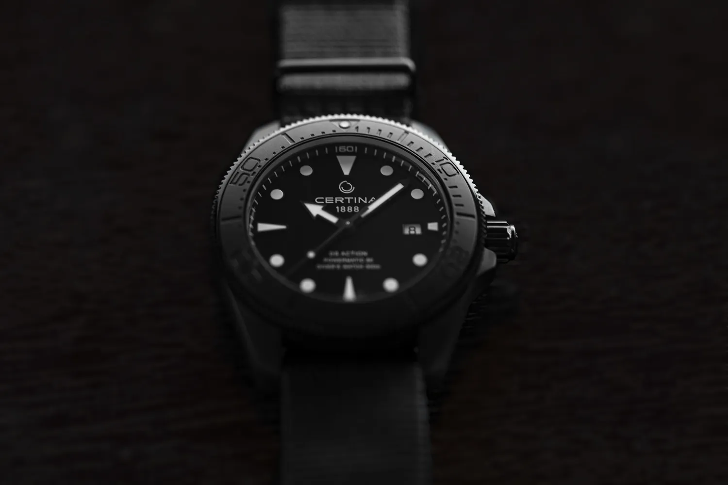Certina DS Action Diver 43mm Powermatic 80 Otomatik Siyah C0326073805100 detay görseli 5