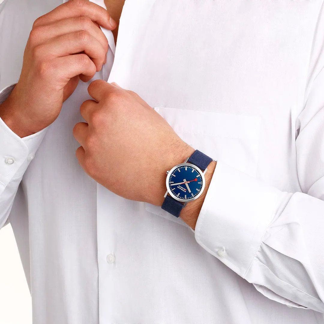 Mondaine Classic Deep Ocean Blue A6603036040SBD detay görseli 1
