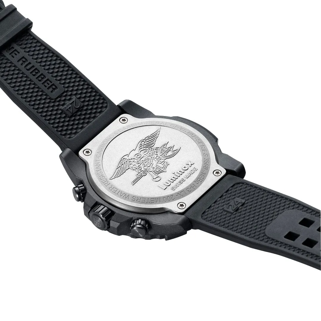 Luminox Navy SEAL Chronograph XS3587 detay görseli 3