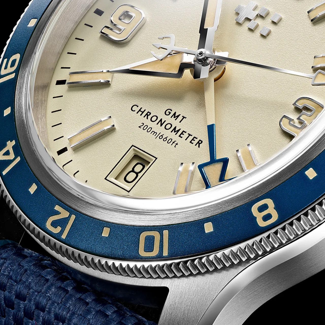 Christopher Ward C60 Trident Biscay GMT Otomatik Bej C6039AGM1S0BW0VT1 detay görseli 3