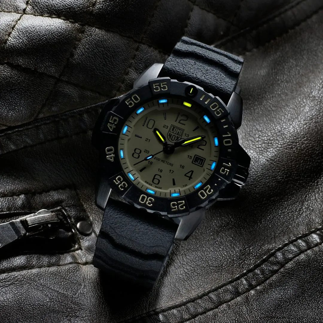 Luminox Navy SEAL Foundation 3250 Kum Rengi XS3251CBNSFSET detay görseli 3