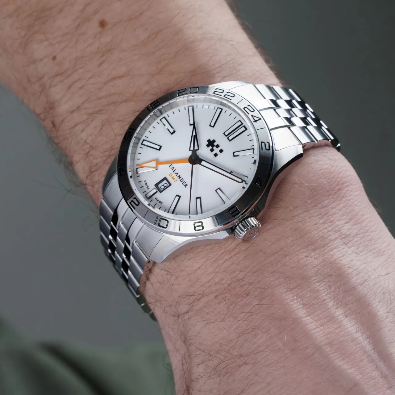 Christopher Ward C63 Sealander GMT Otomatik Beyaz C6342AGM4S00W0B1 detay görseli 1
