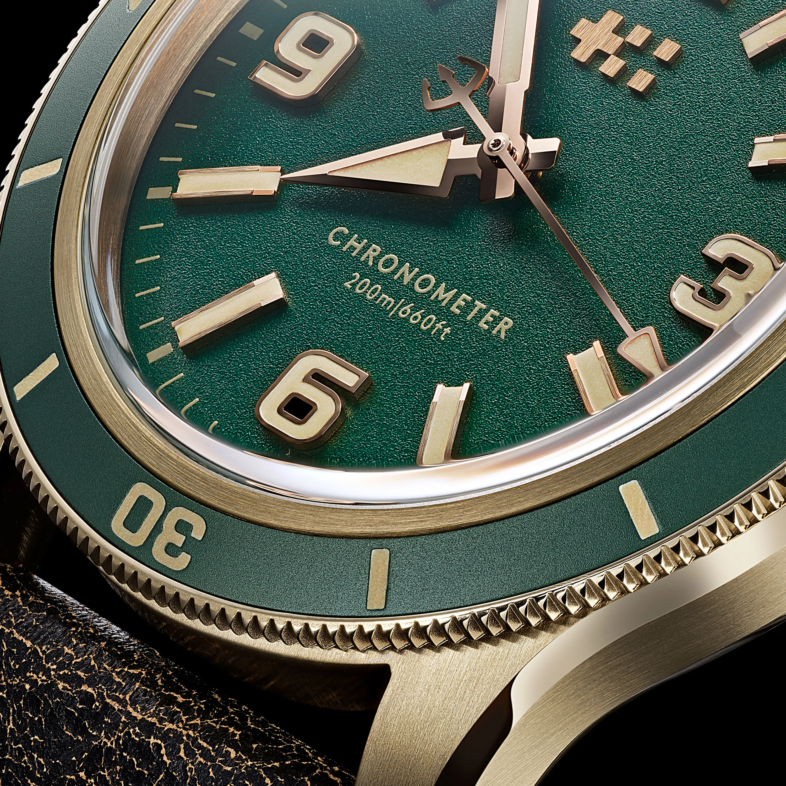 Christopher Ward C60 Trident Biscay Bronze Otomatik Yeşil C6039C3H1B0VV0HV detay görseli 3