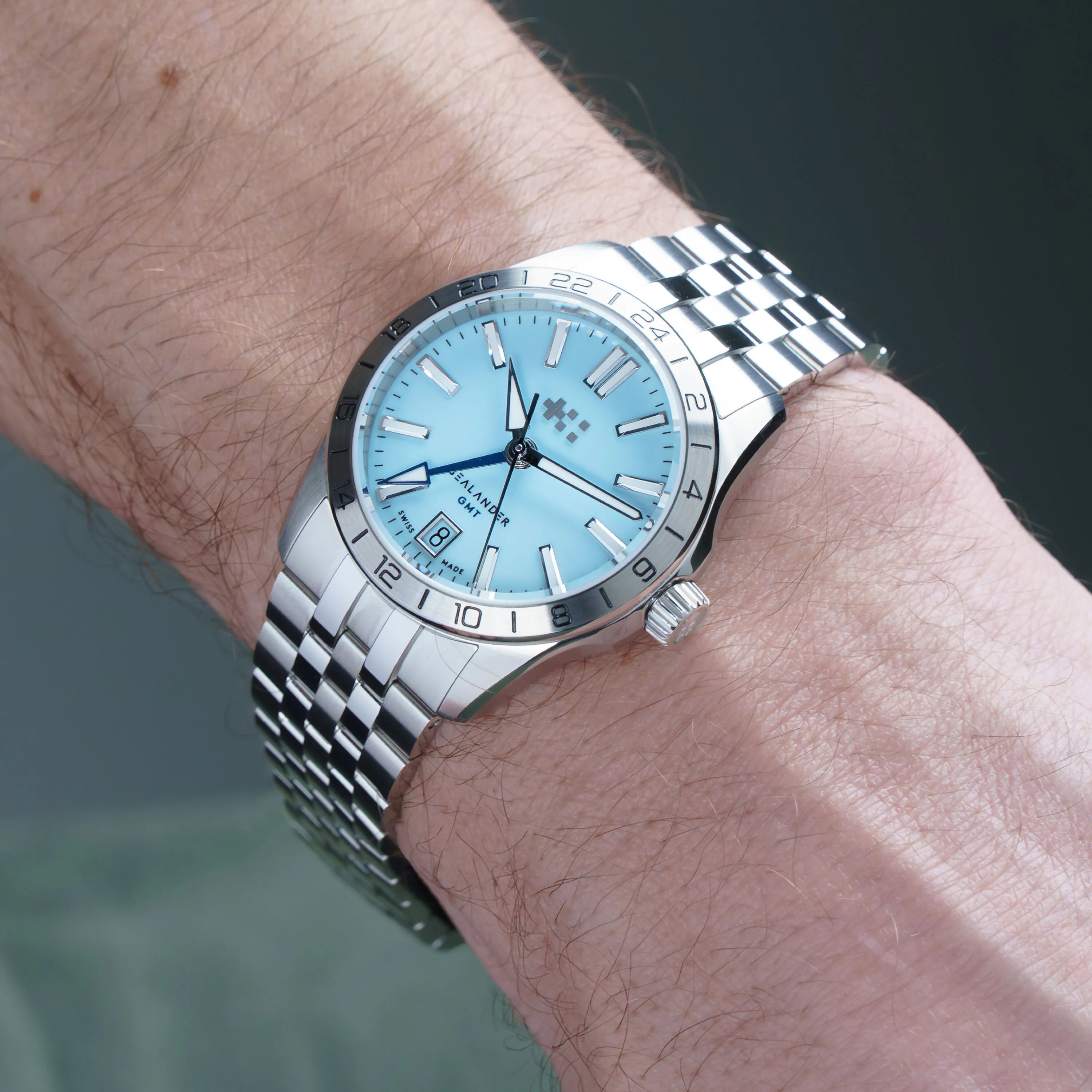 Christopher Ward C63 Sealander GMT Otomatik Sky Blue C6336AGM4S00B0B1 detay görseli 1