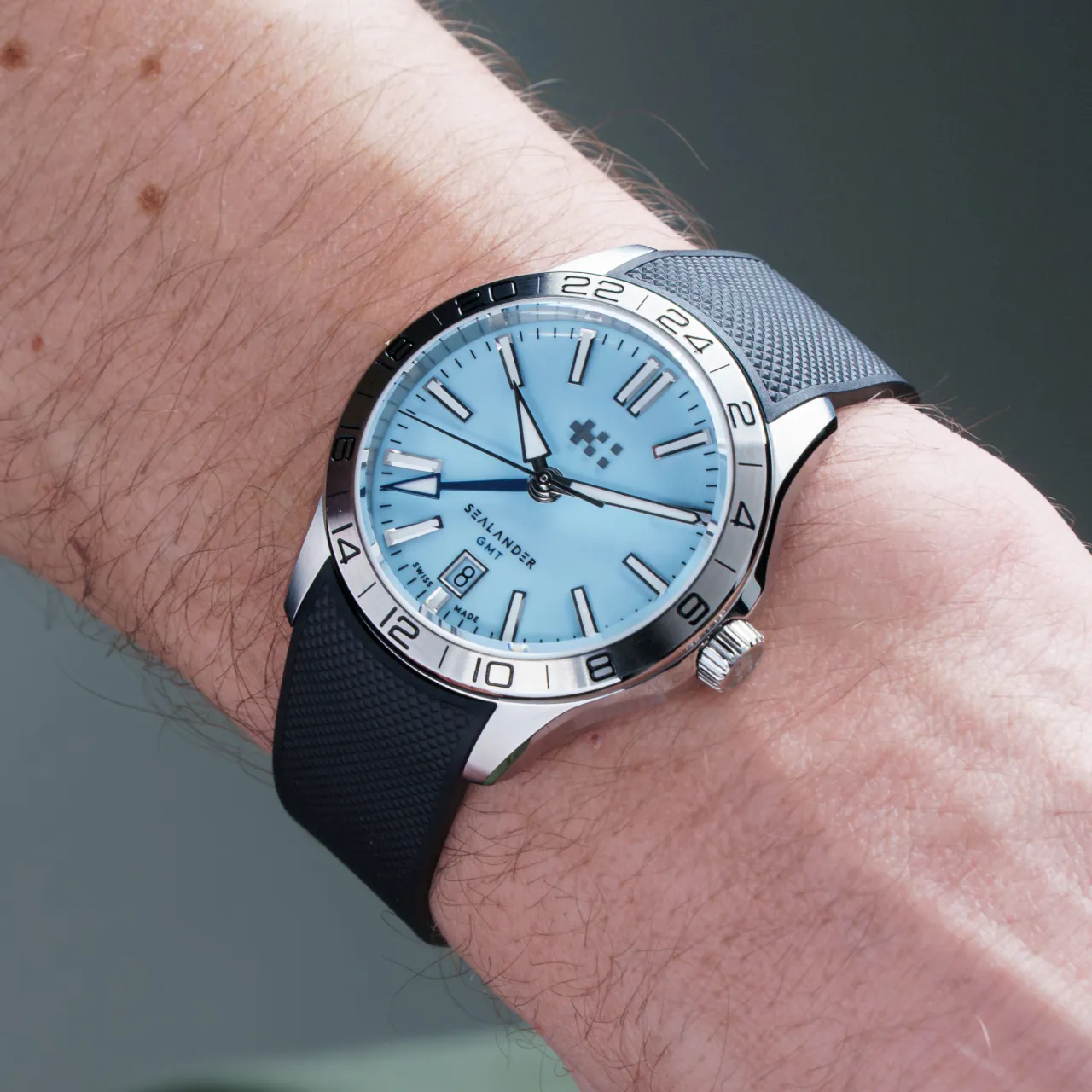 Christopher Ward C63 Sealander GMT Otomatik Sky Blue C6339AGM4S00B0RK detay görseli 1