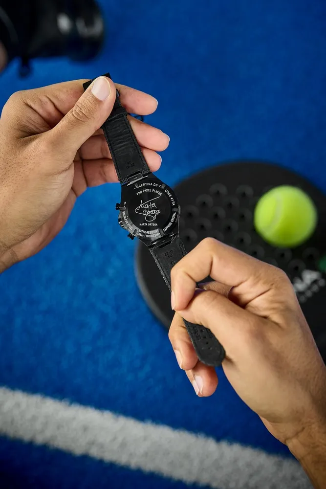 Certina DS-7 Chronograph Padel Edition By Marta Ortega Black Carbon C0434173820110 detay görseli 5