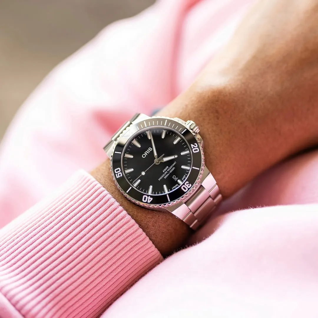 Oris Aquis Date Otomatik Siyah 01733778741540782204PEB detay görseli 4