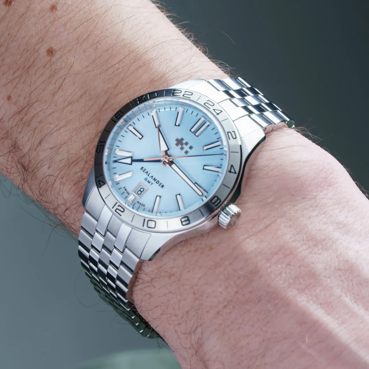 Christopher Ward C63 Sealander GMT Otomatik Sky Blue C6339AGM4S00B0B1 detay görseli 1