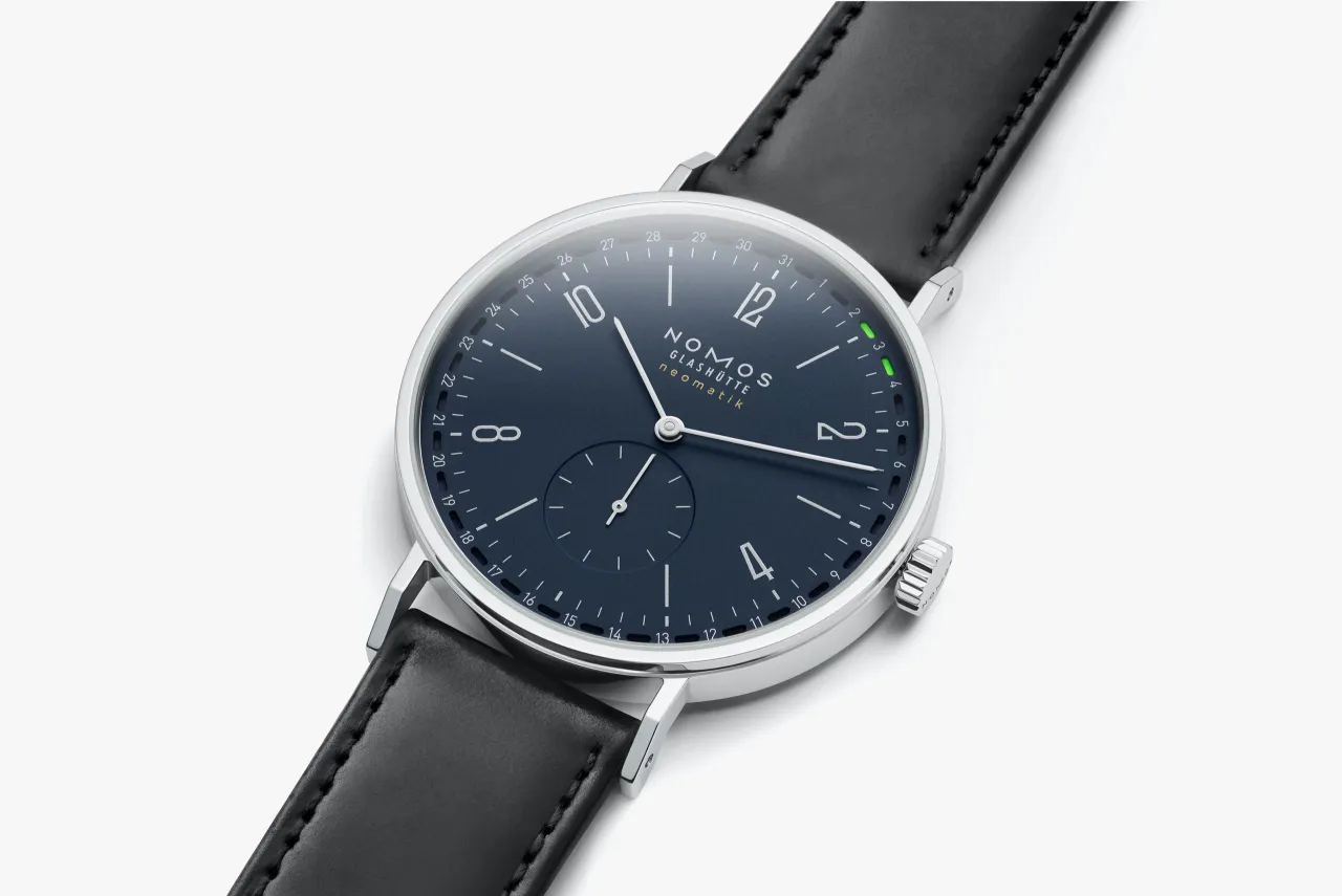 NOMOS Glashütte Tangente Neomatik 41 Update Midnight Blue 182SB detay görseli 3