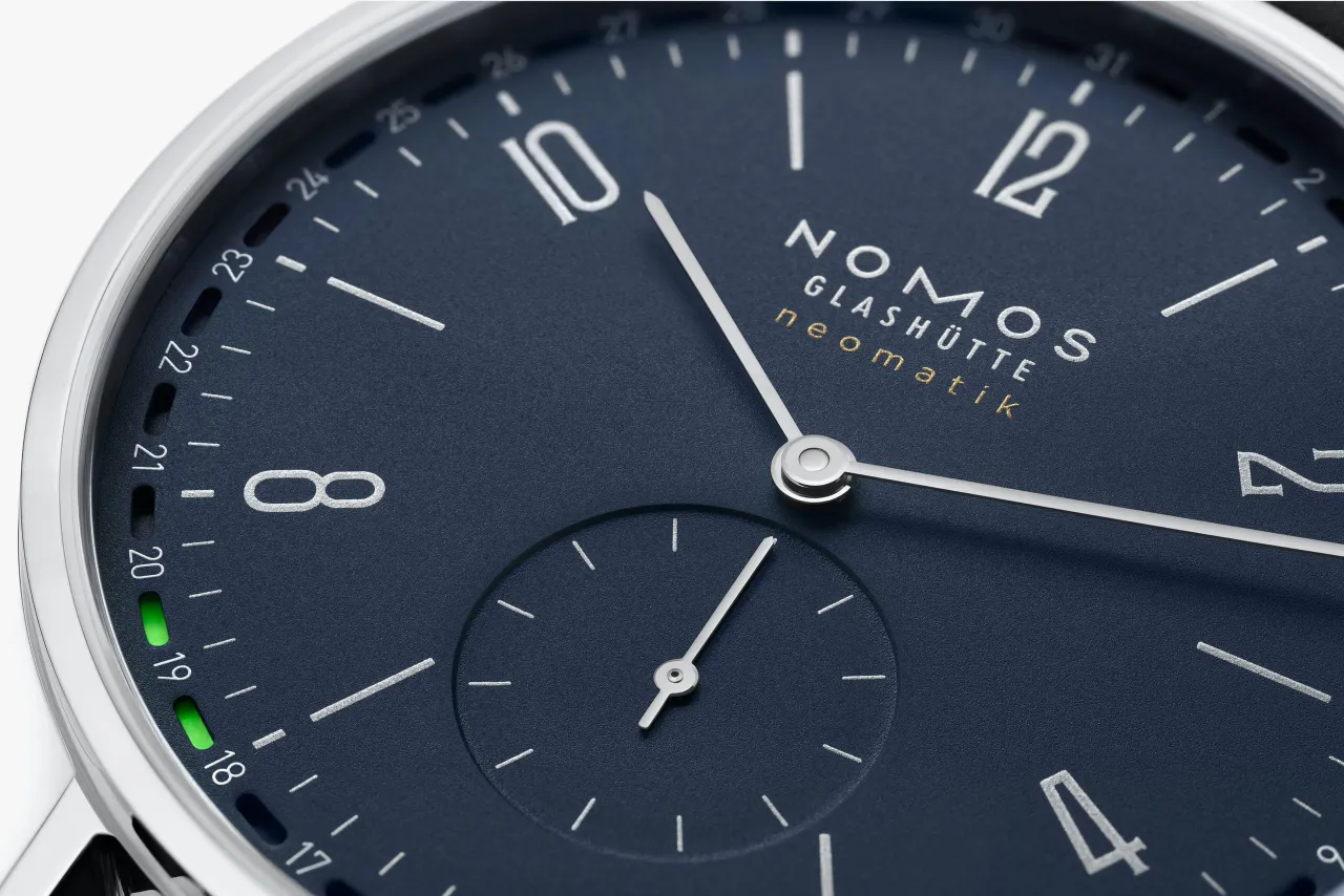 NOMOS Glashütte Tangente Neomatik 41 Update Midnight Blue 182SB detay görseli 2
