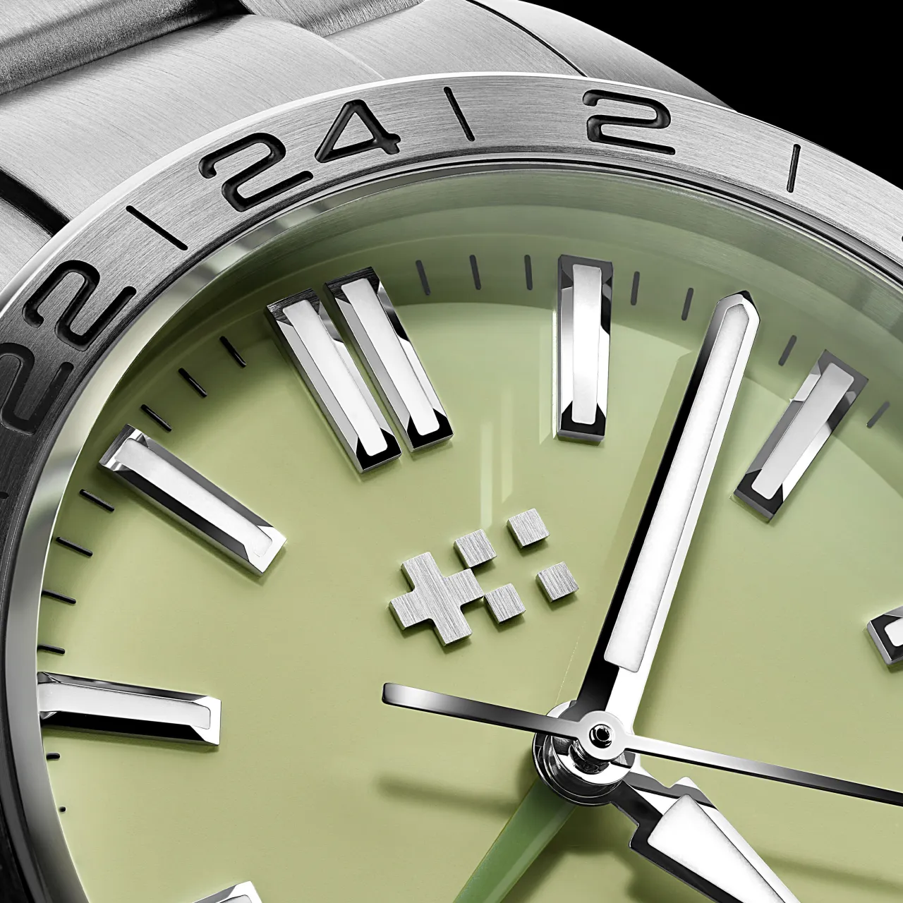 Christopher Ward C63 Sealander GMT Otomatik Pistachio C6339AGM4S00V0VK detay görseli 2