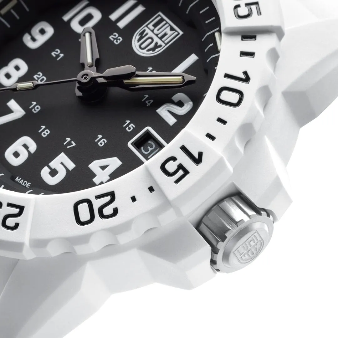 Luminox Navy SEAL 3500 Arctic Edition XS3507WB detay görseli 4