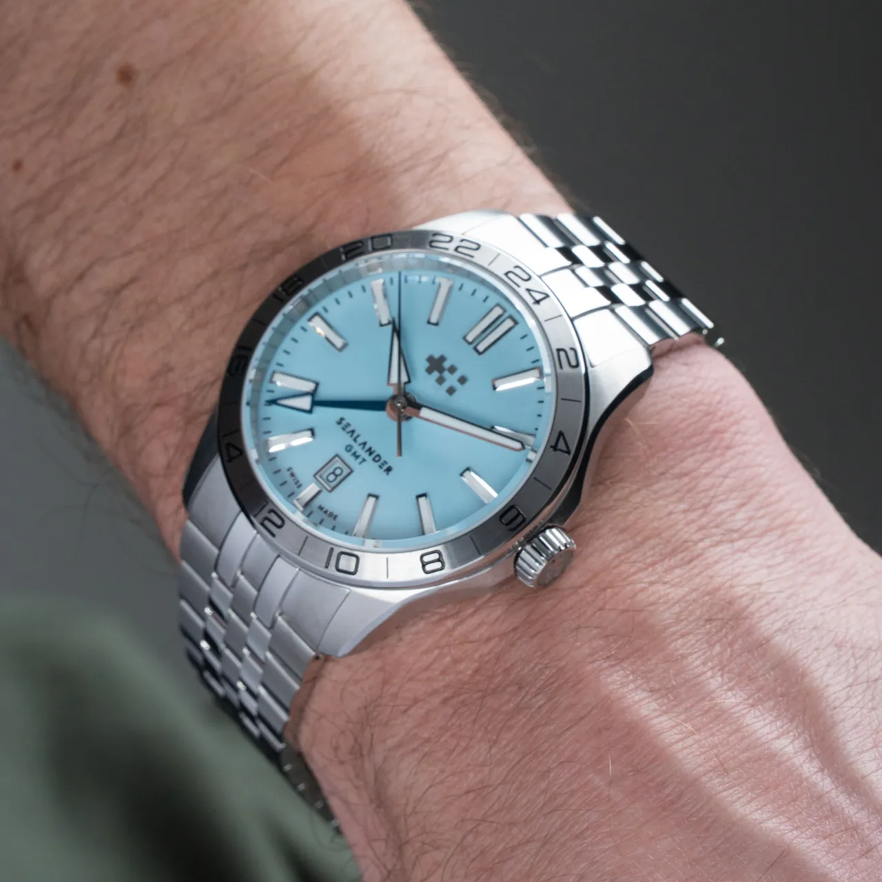 Christopher Ward C63 Sealander GMT Otomatik Sky Blue C6342AGM4S00B0B1 detay görseli 1