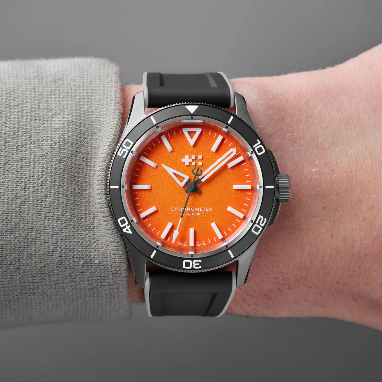 Christopher Ward C60 Trident Lumière Otomatik Turuncu C6041C3H31T0KO0RKW detay görseli 1