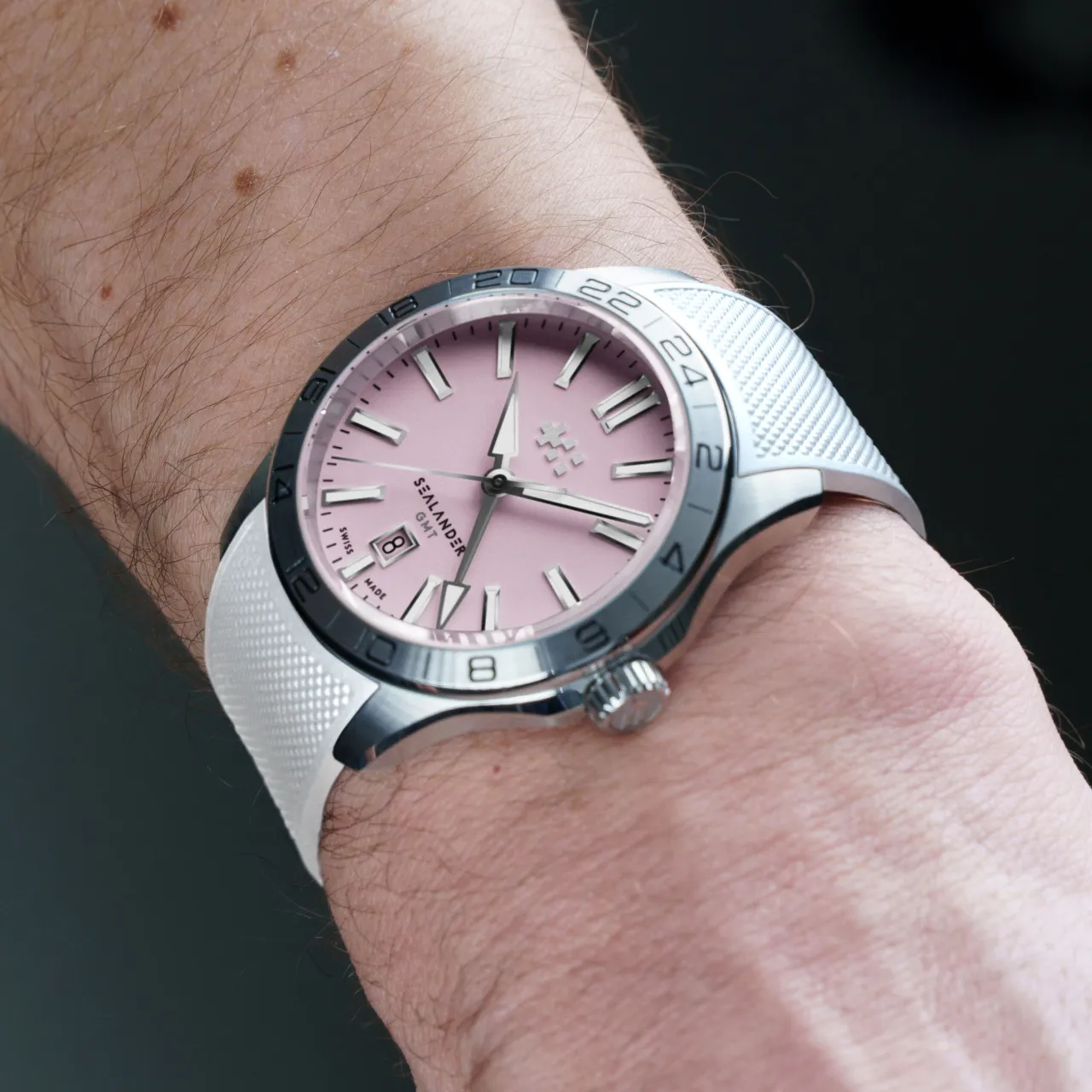 Christopher Ward C63 Sealander GMT Otomatik Pink C6342AGM4S00P0RW detay görseli 1