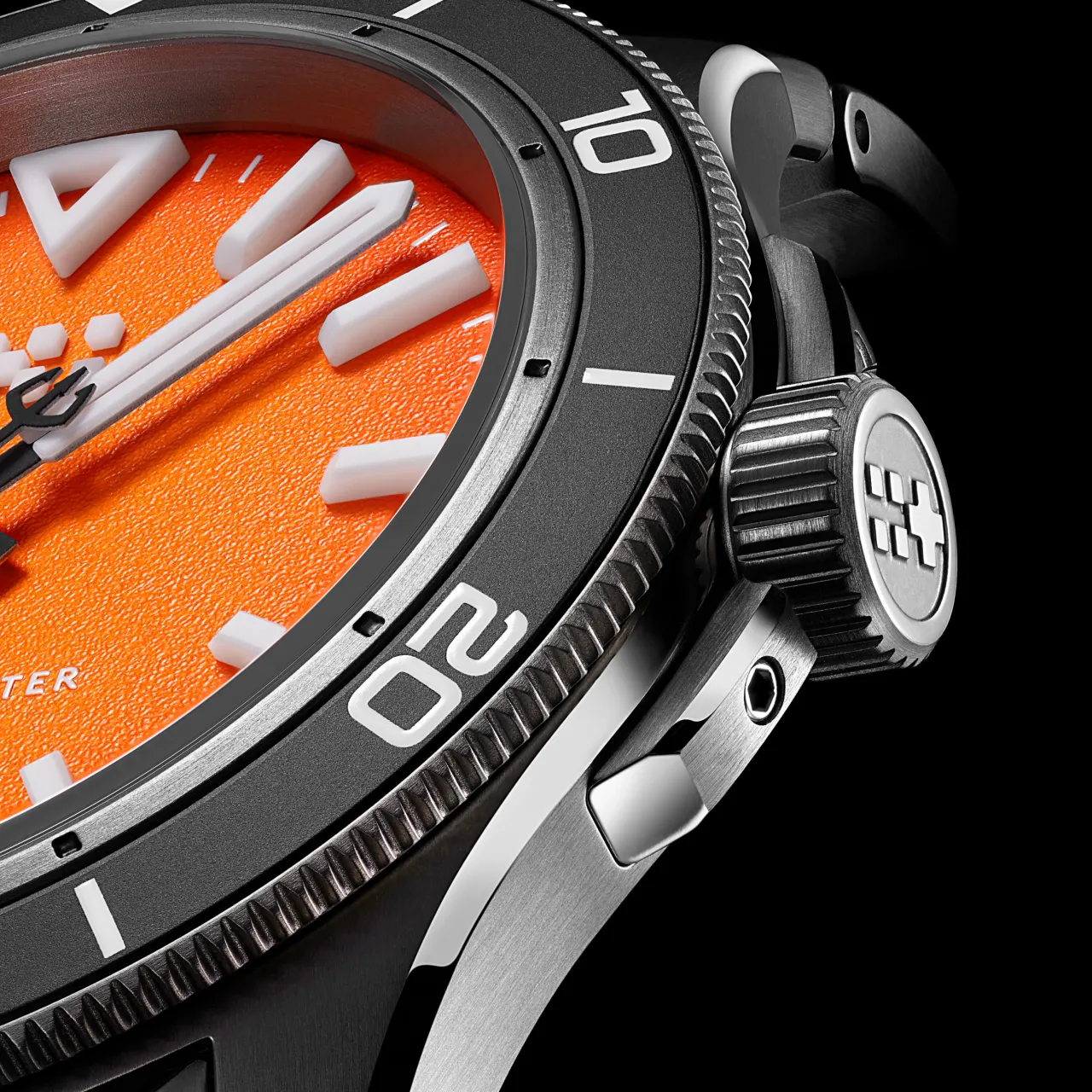 Christopher Ward C60 Trident Lumière Otomatik Turuncu C6041C3H31T0KO0RKW detay görseli 3