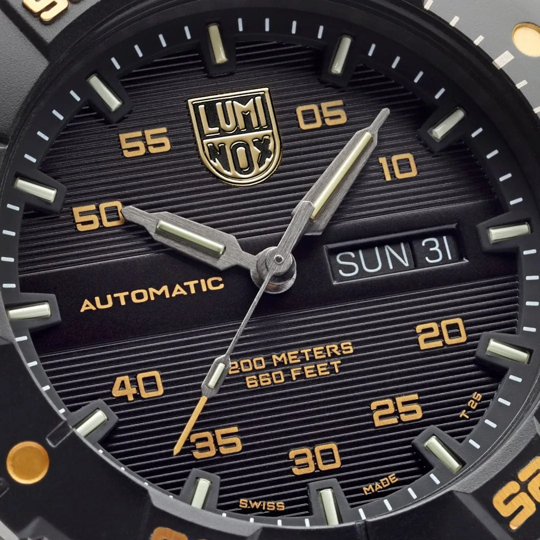 Luminox Master Carbon SEAL Automatic Gold XS3865GOLD detay görseli 4