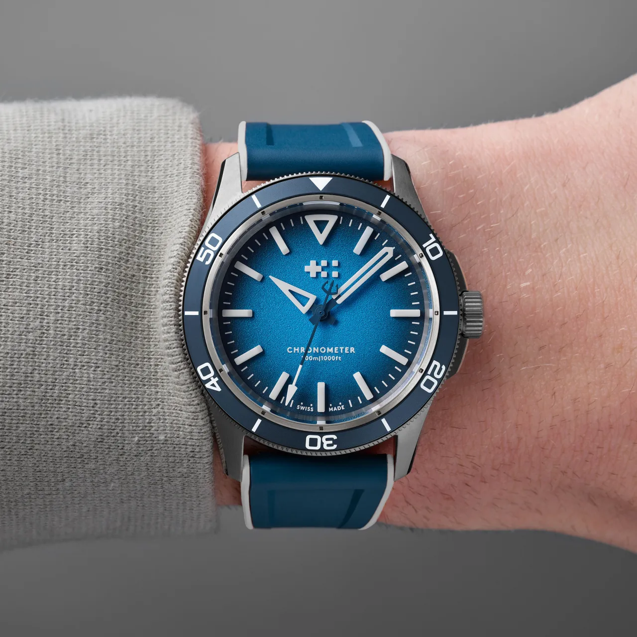 Christopher Ward C60 Trident Lumière Otomatik Mavi C6041C3H31T0BB0RBW detay görseli 1