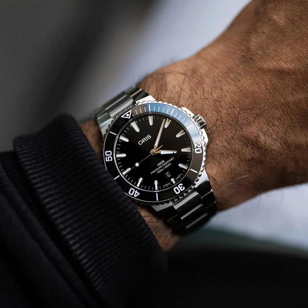 Oris Aquis Date Otomatik Siyah 01733778741540782204PEB detay görseli 2
