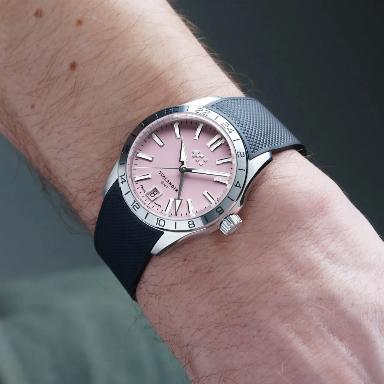 Christopher Ward C63 Sealander GMT Otomatik Pembe C6336AGM4S00P0RK detay görseli 1